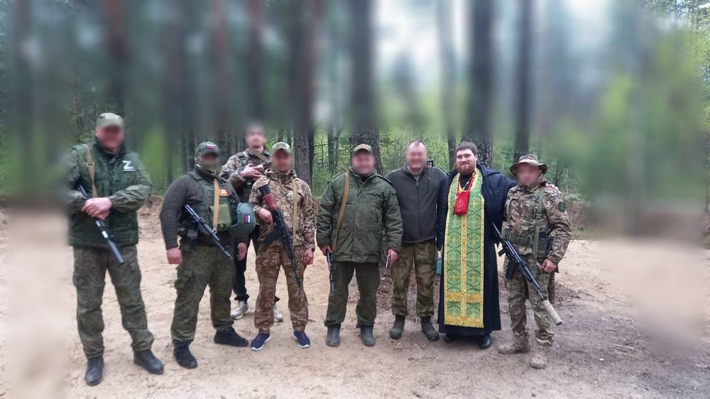 Военный священник Брянской епархии посетил боевое группировку войск армии Север